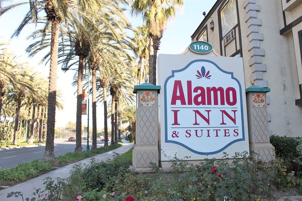 Alamo Inn & Suites