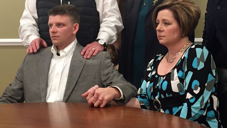 Preliminary hearing set for officer charged with murder