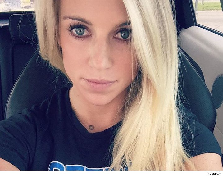 1106-kelly-stafford-instagram-01