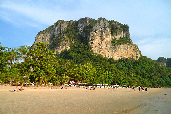 Go To Ao Nang Beach by Motorbike or Songthaew